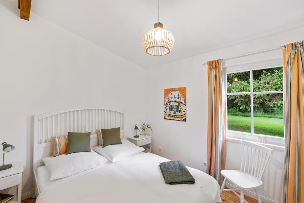 Ferienhaus Idylisches Mit Reh